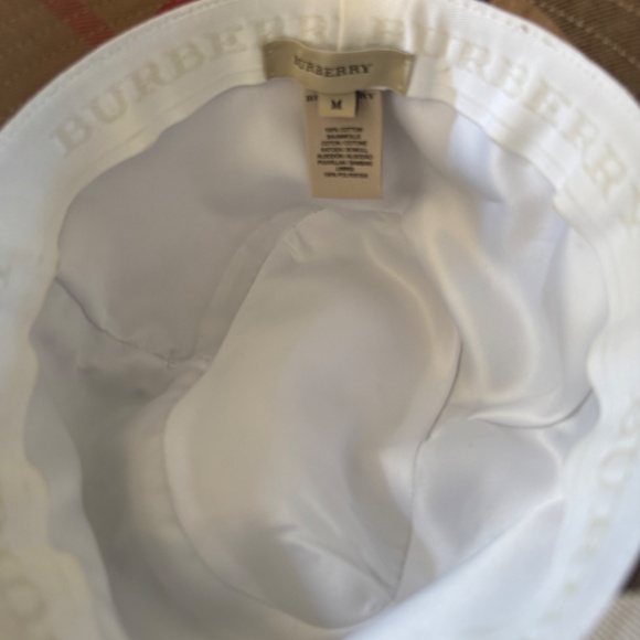 Burberry Signature Color – Size Medium, Slightly Used, Great Condition - Picture 5 of 5